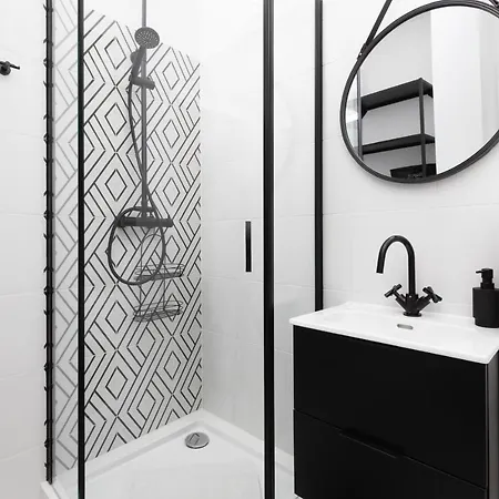 Marina Corner By Renters