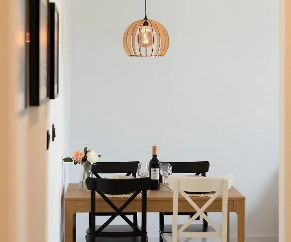 Marina Corner By Renters Apartment *